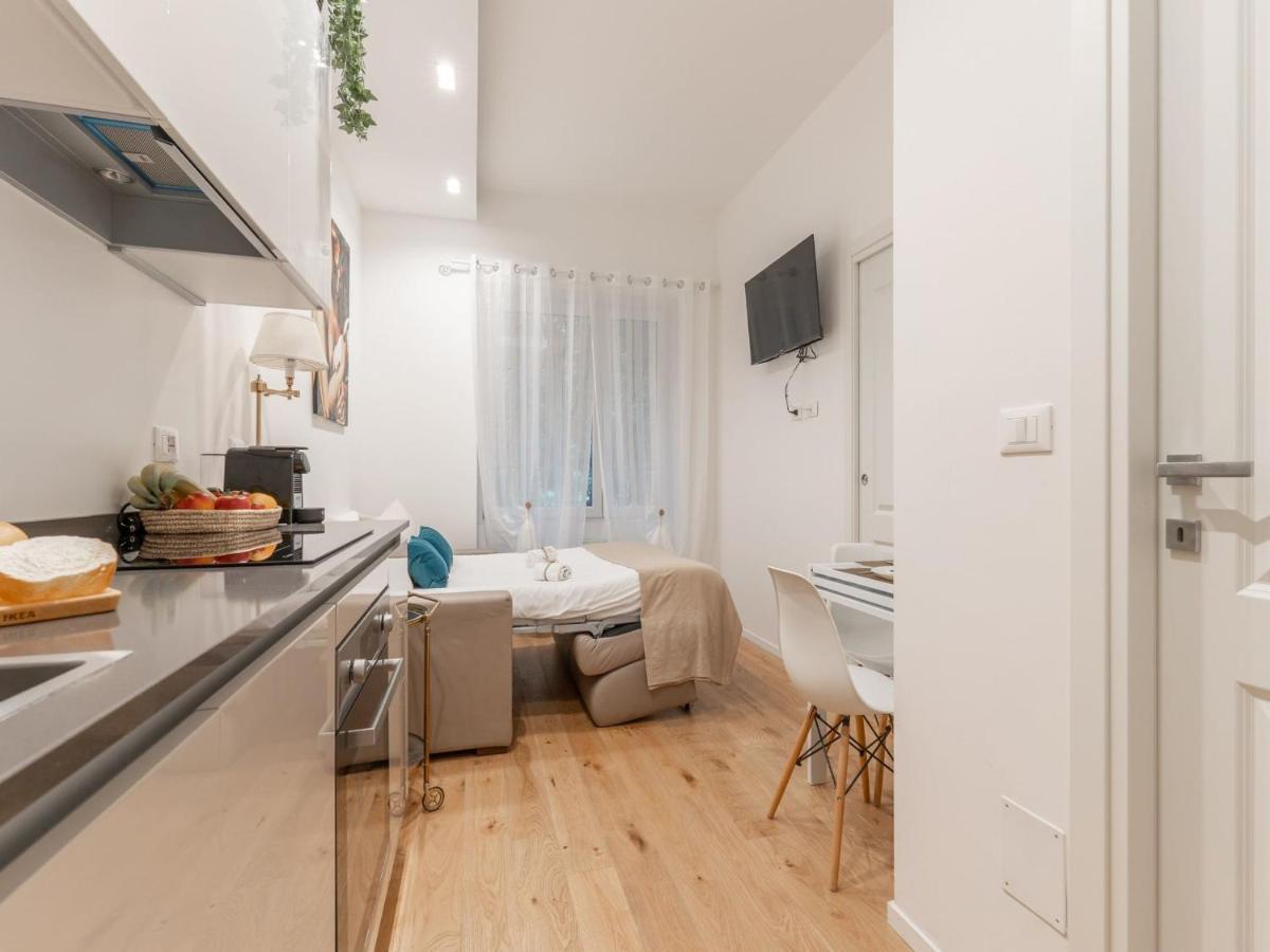 The Best Rent - Gorgeous One-Bedroom Apartment In Ticinese Milan Exterior photo